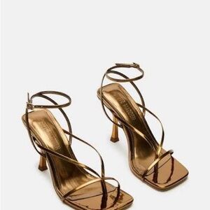 Steve Madden Annie Heel in Bronze Size 9